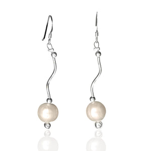 E005185 - White Pearl and Wavy Sterling Silver Earrings